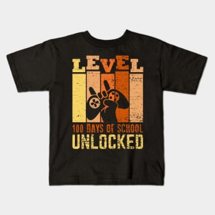 Level 100 days of school unlocked Kids T-Shirt